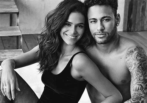 Primeira Campanha De Bruna Marquezine E Neymar Juntos Teve Resultado