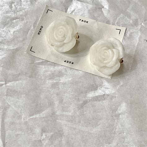 White Rose Ear Studs– The Cottagecore