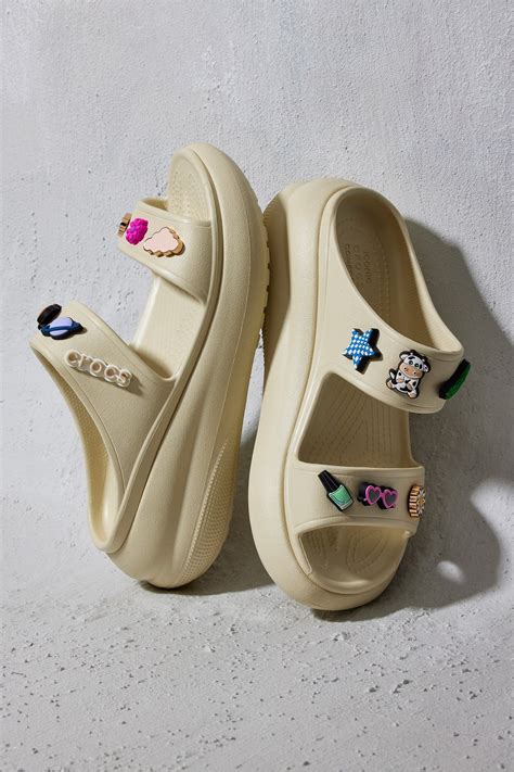 Crocs' New Crush Sandal Looks to Reignite the Chunky Footwear Trend ...