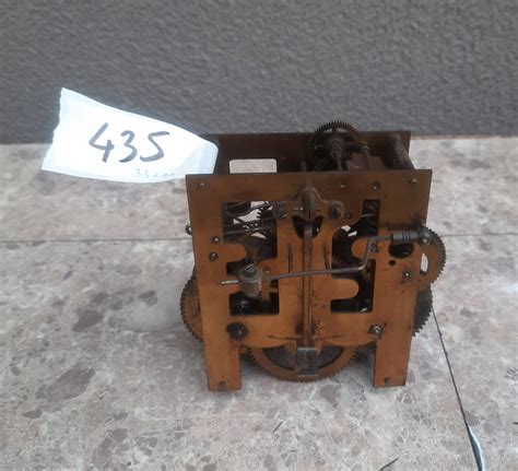 435 Mechanizm starego zegara ściennego Junghans uszkodzony 15227133083