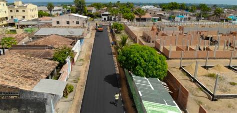 Pavimentação asfáltica avança pela Rua Manoel de Souza Furtado nas