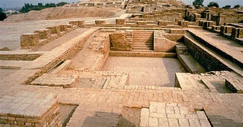 Harappa Culture Agriculturegranaryroad And Drainage Systembig