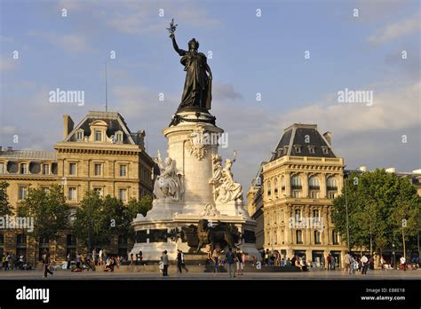 Marianne france hi-res stock photography and images - Alamy