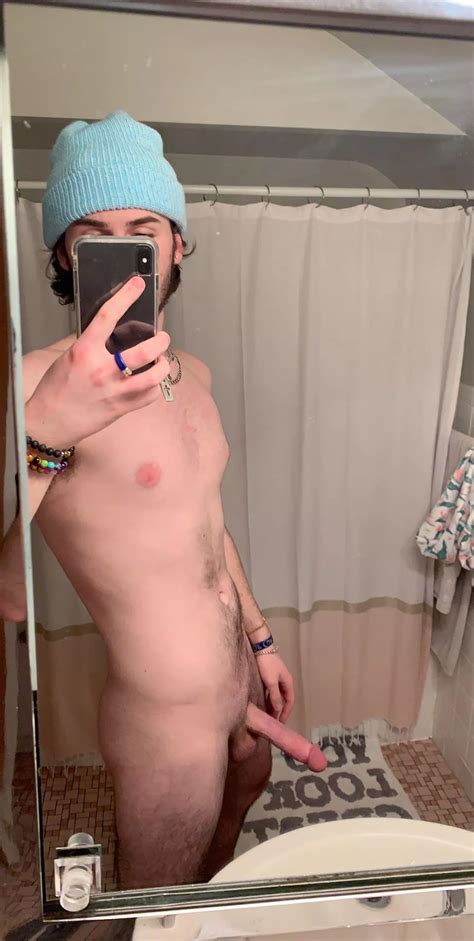 Who Wants To Suck It Nudes Gaybrosgonewild Nude Pics Org