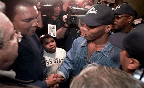 Mike Tyson And Muhammad Ali Showed Their Mutual Respect On 1980S Talk ...