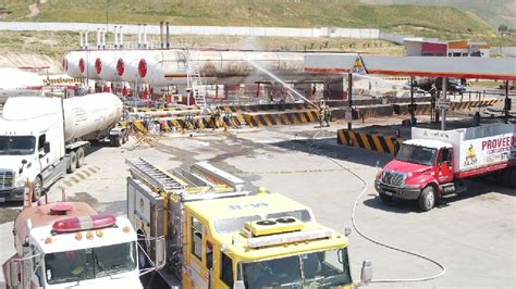 Explosión en gasera de Tijuana a la altura de El Refugio