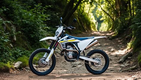 husqvarna  enduro versatile  road adventure husqvarna pulse