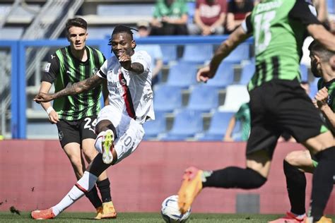 Hasil Sassuolo Vs AC Milan Skor 3 3 Bola Net