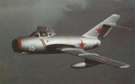 MiG-15 (Korean War) [604x376] : MilitaryPorn