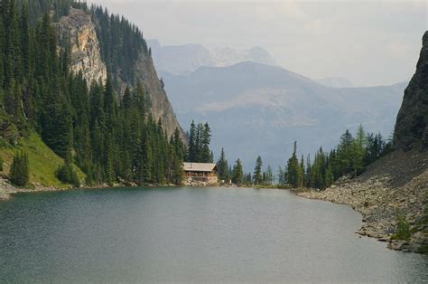 Day Trip From Calgary Spectacular Hike From Lake Louise To Historic