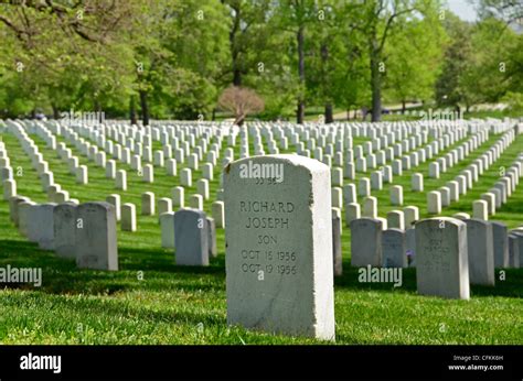 Arlington National Cemetery Stock Photo - Alamy