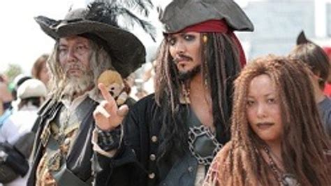 Japan's Pirates Answer Pirate Questions... Arrr!