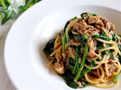 【話題の食べ合わせ】鯖缶とほうれん草のパスタのレシピ作り方│binanpasta