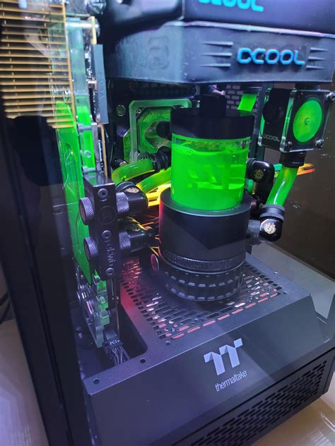 Thermaltake The Tower 100 Mini Water Cooled Rwatercooling