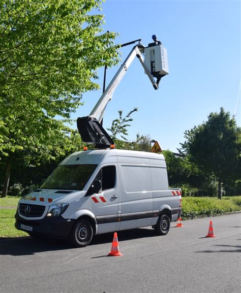 Klubb K26 Van Mount Hoist Cherry Picker