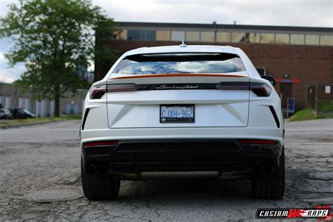 Lamborghini Urus Satin Pearl White - CUSTOMWRAPS.CA