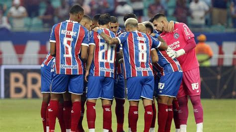 Vídeo Jornalista relata pouco caso dos jogadores do Bahia durante