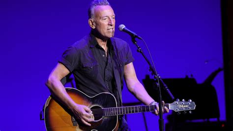 Bruce Springsteen Announces Covers Album Only The Strong Survive