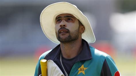 Pakistan Mohammad Amir Comes Out Of Retirement Makes Himself