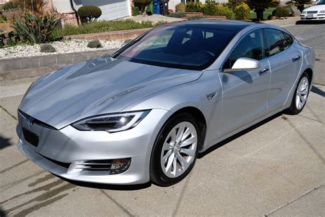 2018 Tesla Model S Silver Metallic — Detailership™