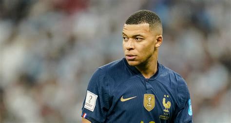 Kylian Mbappé l international français signera t il au Real Madrid