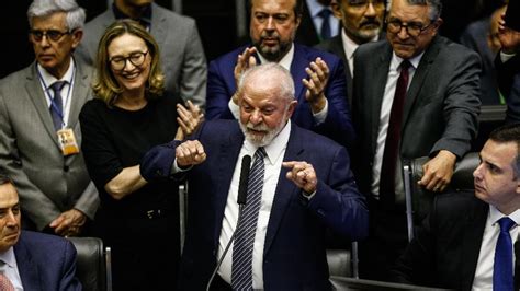 Vaiado E Aplaudido Lula Agradece A Deus Por Aprovação De Reforma