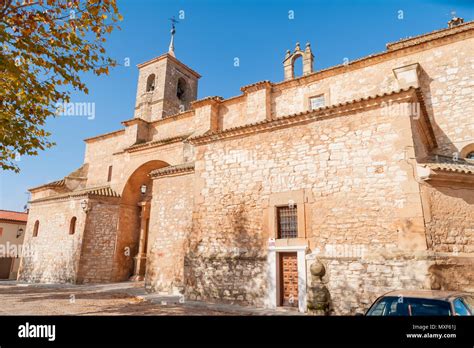 Spanien Iglesia De San Miguel Arcangel Fotos Und Bildmaterial In