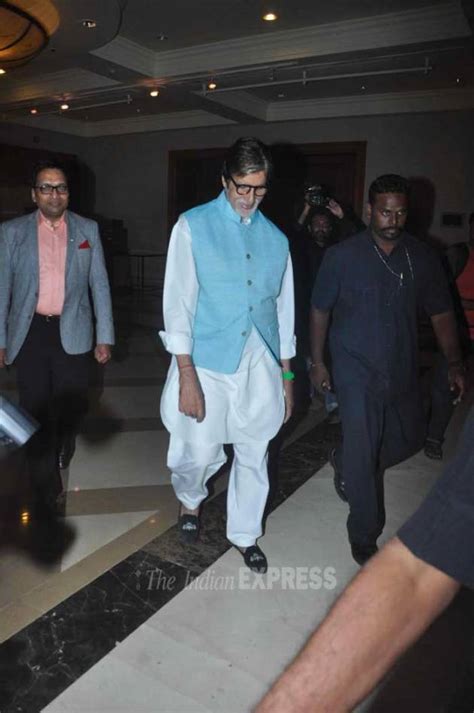 ‘Sholay’ completes 40 years: Amitabh Bachchan addresses media ...