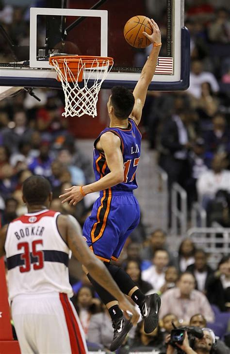 Palo Alto's Jeremy Lin becomes toast of New York