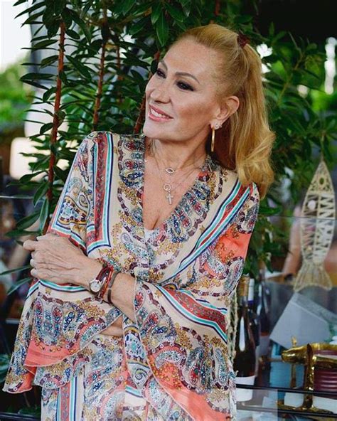 Rosa Benito Sube La Temperatura Con Un Imponente Posado En Bikini Me Siento Feliz