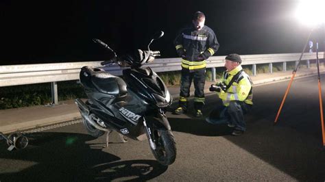 Unfall Mit Motorroller Zwischen Grebenstein Und Immenhausen