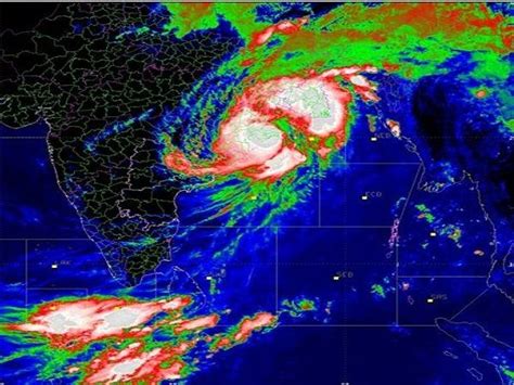 Cyclone Fani Map: Know details about Fani cyclone path, position and ...