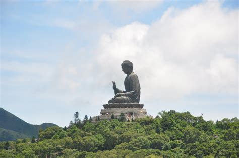 to make a LONG story short: Lantau Island and the Buddha