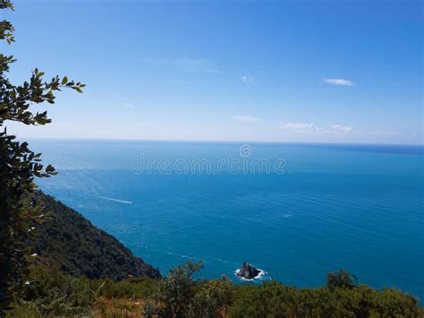 Hermoso Paisaje De Un Pueblo Pesquero Costero Foto De Archivo Imagen