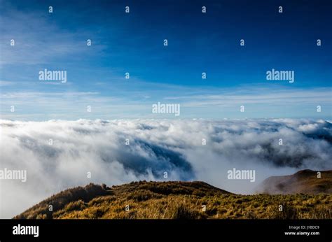 Mount Pulag - Sea of clouds Stock Photo - Alamy