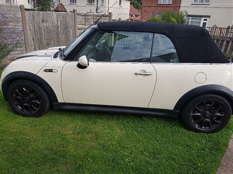 Mini Cooper S Convertible Pepper White 2005 In Aspley