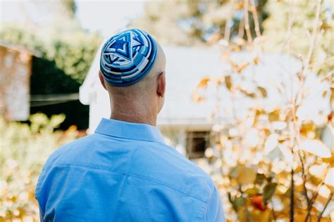 Differences Between A Kippah, A Yarmulke, And A Yamaka (Facts Revealed ...