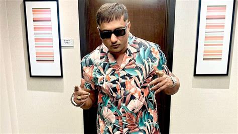 Rapper Yo Yo Honey Singh Allegedly Receives Death Threat From Gangster Goldy Brar 🎥 Latestly