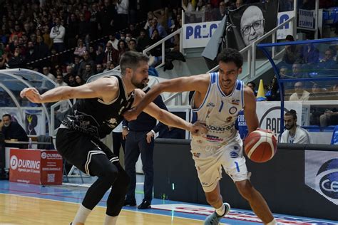 Basket Il Trapani Stravince Il Derby Con La Fortitudo