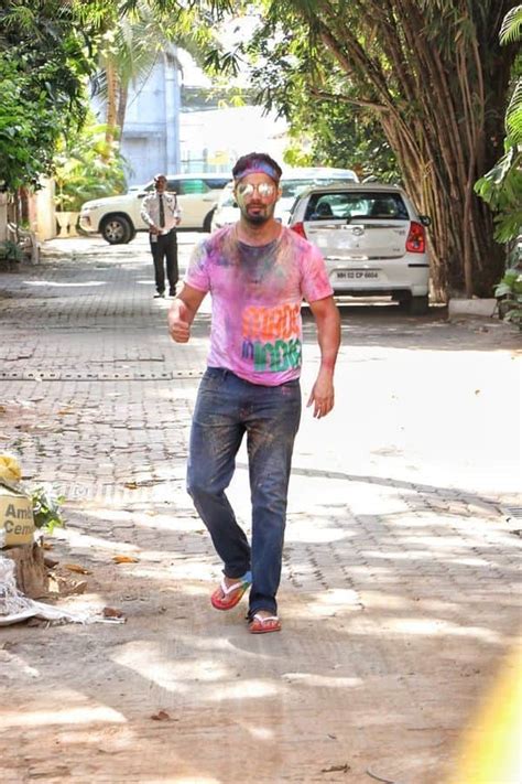 Holi 2020 Varun Dhawan Is All About The Swag As He Enjoys The Festival