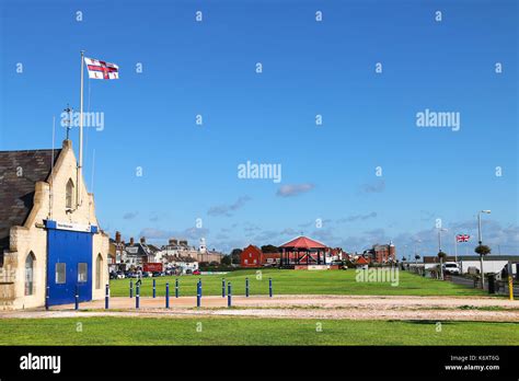 Walmer seafront hi-res stock photography and images - Alamy