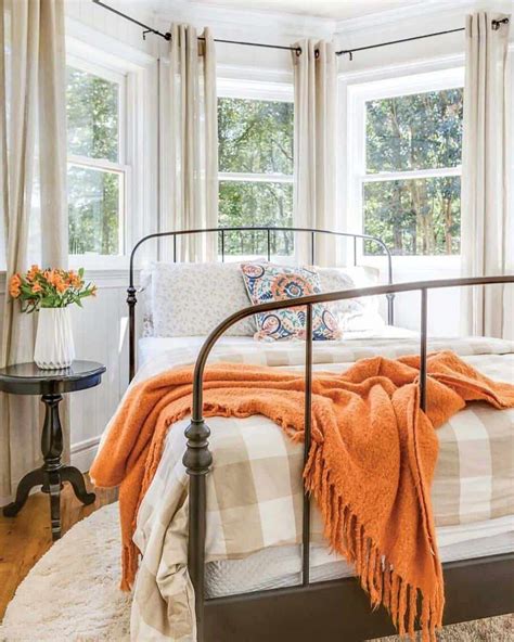 24 Absolutely Dreamy Bedroom Decorating Ideas For Autumn Fall Bedroom