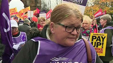 Thousands Of Council Workers Strike In Glasgow For Equal Pay Video