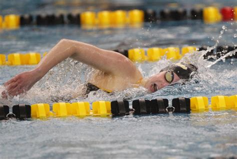 Swimming Diving Delaware Hayes Pickerington Central Break Through