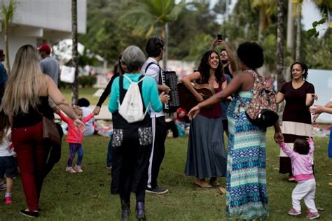 Movimento Unidos Pelo Brincar E Alian A Pela Inf Ncia Lan Am Guia Para