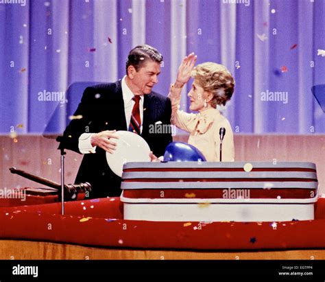 Collection 105 Pictures Pictures Of Ronald And Nancy Reagan Superb