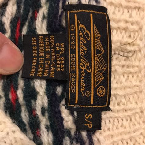 1990 Vintage Eddie Bauer Wool Cardigan Winter Design Gem