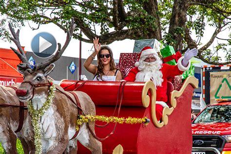 Sunlive Kiwifruit Celebrated In Te Puke Christmas Parade The Bay S