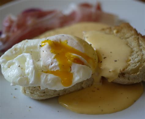 Eggs Benedict for breakfast | with knife and fork