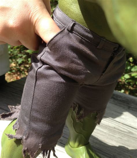 Hot Toys Hulk Review Avengers Scale Figure MMS Marvel Toy News